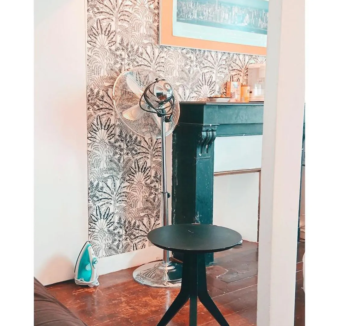 Location En Plein Coeur De Paris N°21 Apartment 0*,  France